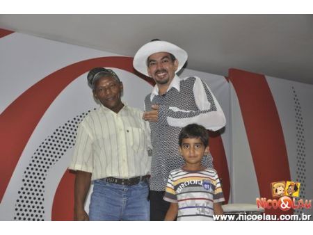  Show de Nico e Lau tem a participação de 