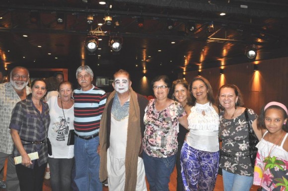 Peça teatral de Luiz Carlos Ribeiro traz a nostalgia dos bons costumes