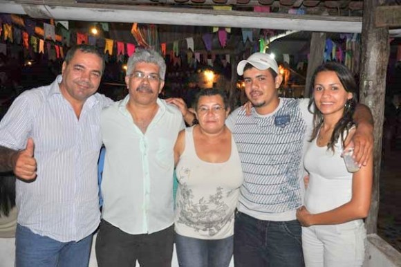Família radicada na Curva da Linha mantém tradição da Festa de Reis