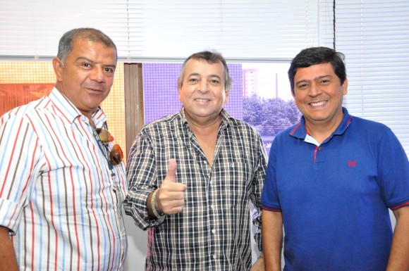 Reunião na Gazeta sela apoio do grupo ao Carnaval de Santo Antônio