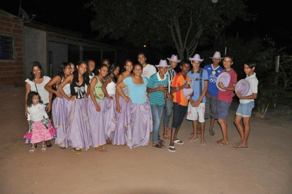 Jovens do Grupo de Siriri Vitória Régia se preparam para a Seletiva 