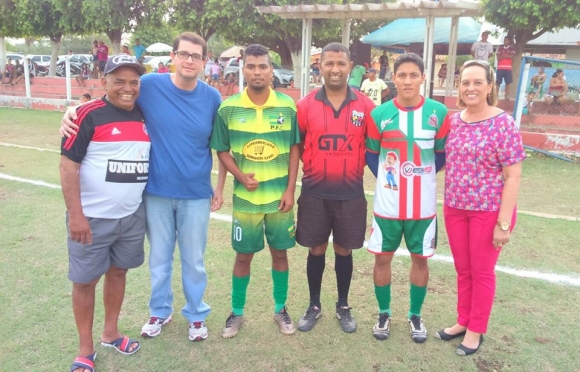 Dois jogos no final de semana marcaram a abertura do Campeonato Municipal de Futebol