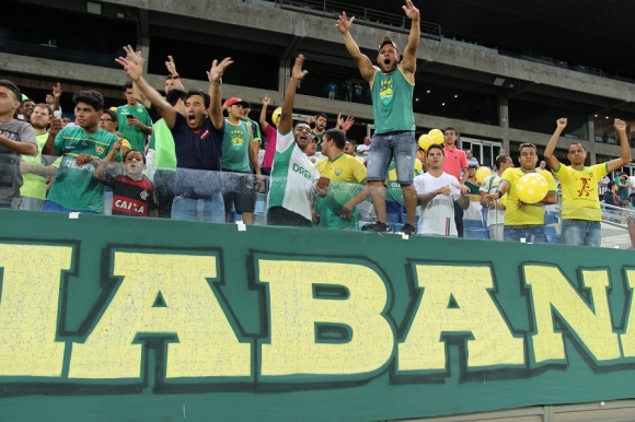 Cuiabá abre pequena vantagem sobre o Mixto na primeira final