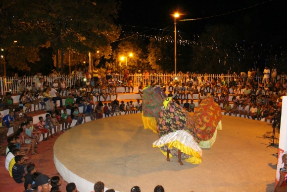 Evento promovido pela secretaria de Cultura lota Teatro de Arena de Leverger