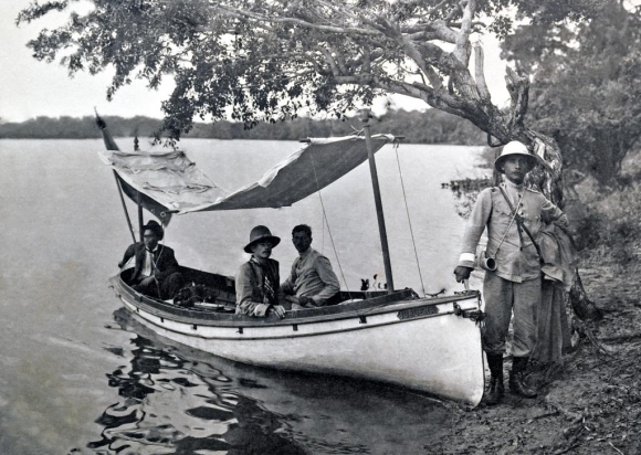 Lançamento de livro e abertura de exposição fotográfica fazem parte da i