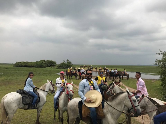 7ª cavalgada reúne caravanas da Baixada Cuiabana em Mimoso