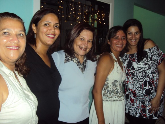 JANTAR REÚNE MULHERES INFLUENTES DE SANTO ANTÔNIO