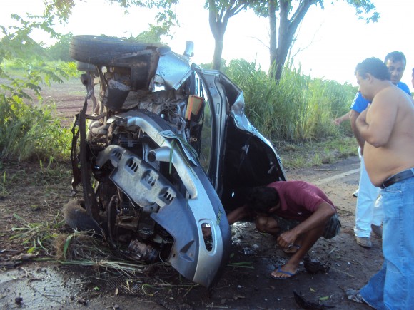 MOTORISTA CAPOTA CARRO NA MT 040