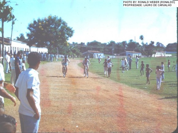 CORRIDA DE BICICLETA NA PRAÇA DA BANDEIRA - 1963