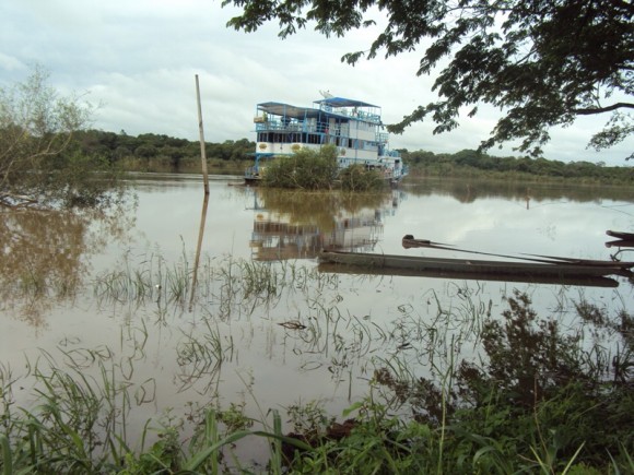 RIO CUIABÁ ATINGE NÍVEL DE ALERTA EM LEVERGER