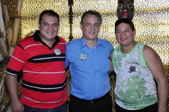 FEIJOADA DO CHUPARINDO ATRAI POLITICOS