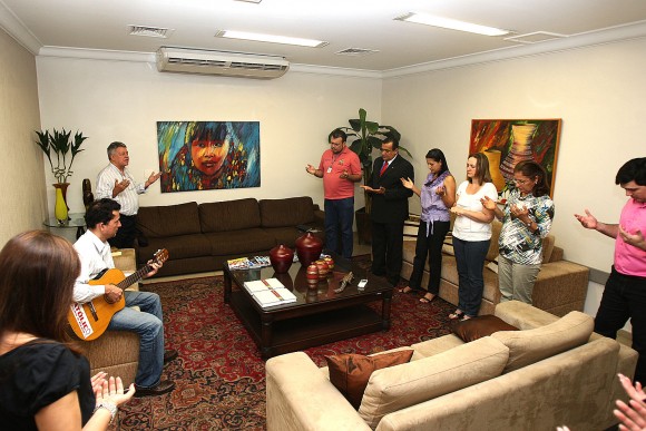 Atenção à palavra de Deus é a reflexão do Culto desta terça-feira