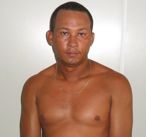 Policiais da 3ª CIPM prendem traficante no Bairro Fronteira