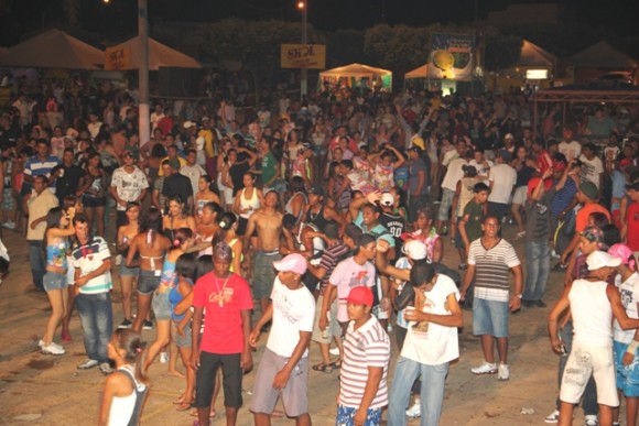 CONFIRA A PROGRAMAÇÃO DO CARNAVAL EM LIVRAMENTO