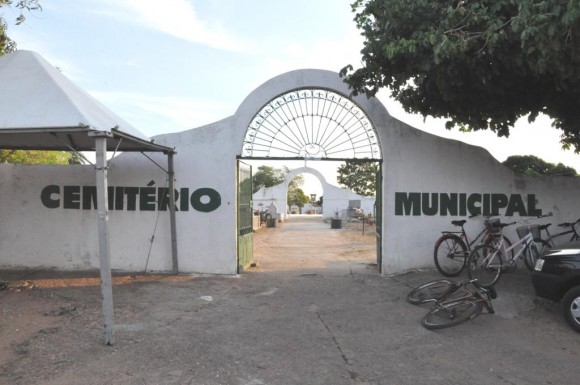 Cemitério local está pronto receber visitas no Dia de Finados
