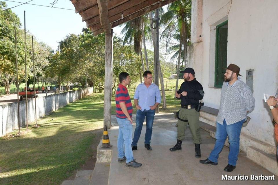 Acompanhado de Dudu Moreira, presidente da AL  promete recursos para presídio agrícola