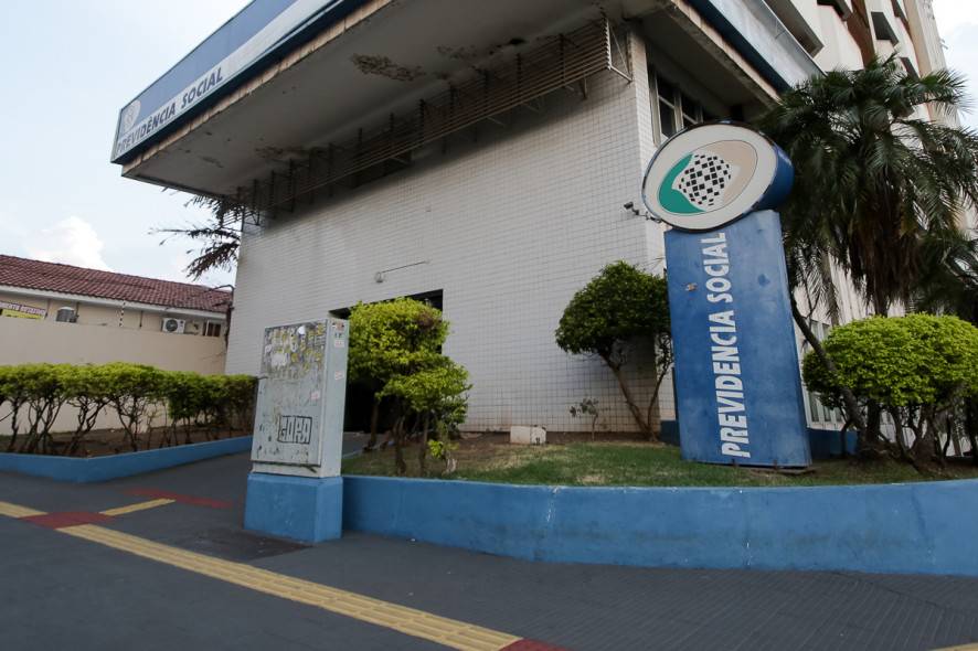 INSS disponibiliza agendamento de atendimento por telefone