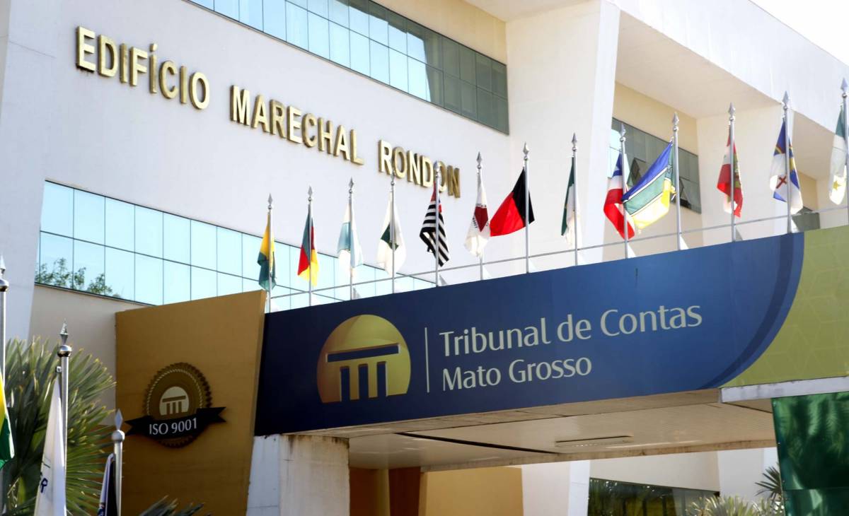 Ex-prefeitos continuam obrigados a restituir erário por obra inacabada
