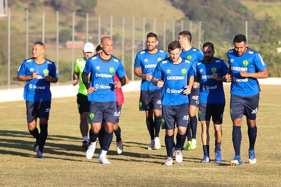 Cuiabá chega a Salvador para enfrentar o Vitória nesta terça-feira (09)