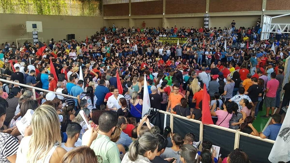 Governo faz proposta e Sintep avalia acabar greve na quinta