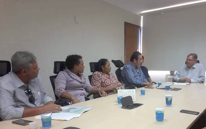 Prefeito e representantes da sociedade se reúnem com secretário de estado de Saúde em busca de ajuda para o Hospital de Poconé
