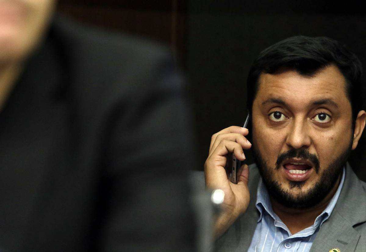 Primeira baixa é uma questão iminente na gestão Mauro Mendes, aponta o jornalista político, Lauro Nazário