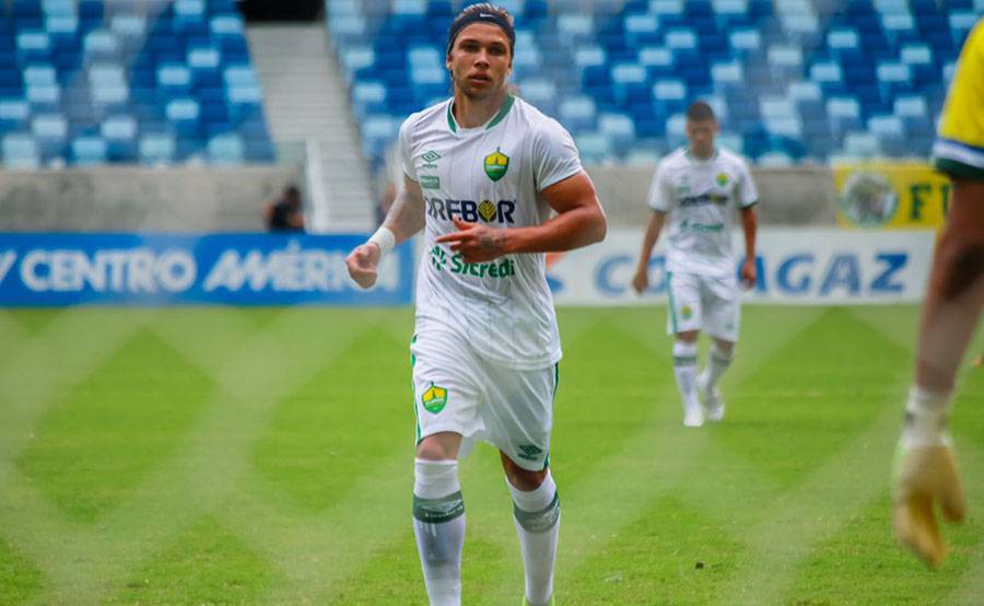 Cleberson Tiarinha volta para Mato Grosso e reforça o Mixto