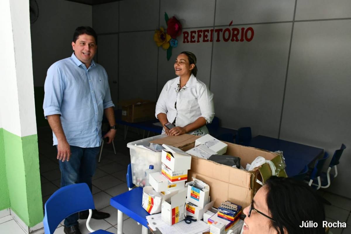 Prefeitura realiza atendimentos a ribeirinhos de Santo Antônio