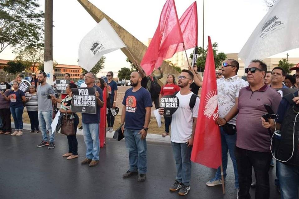 Promessa vaga do governo foi saída honrada de grevistas já asfixiados