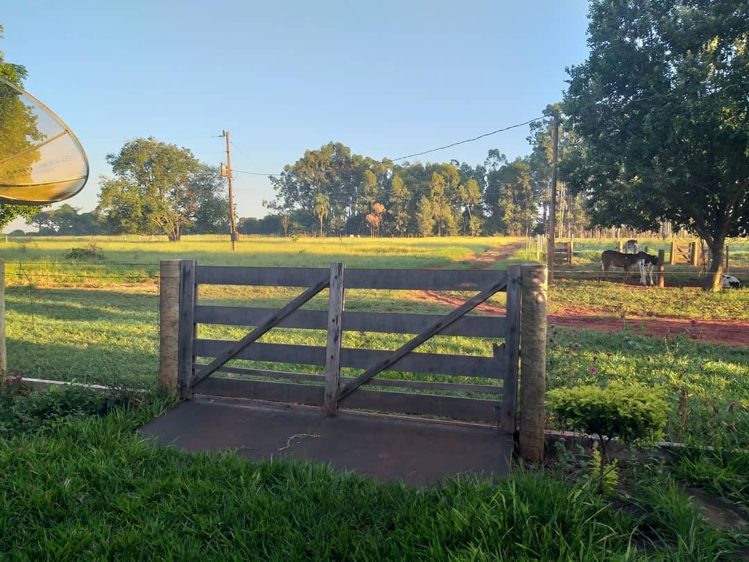 Quadrilha invade fazenda e rouba Hillux em Leverger