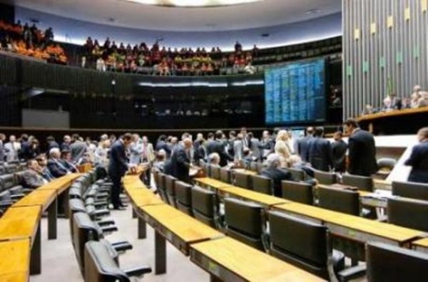 Deputados podem votar PEC dos Vereadores na quarta 09/09.