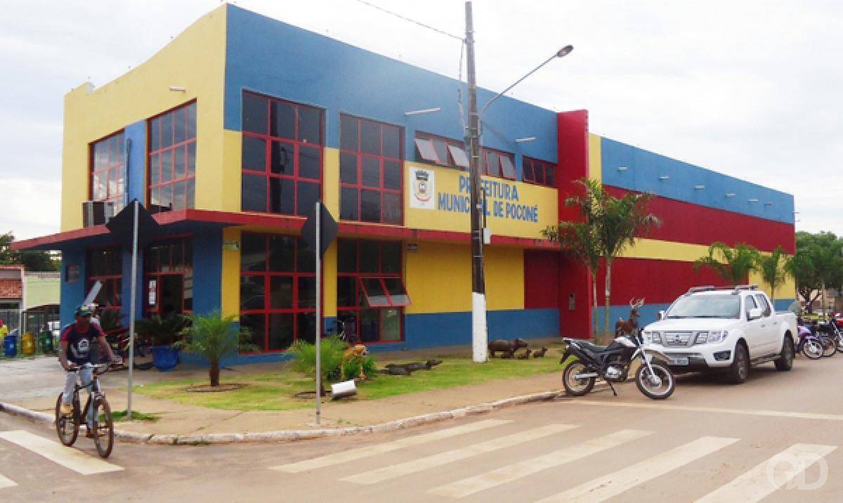 Prefeitura paga salários e mais o 13º de servidores municipais