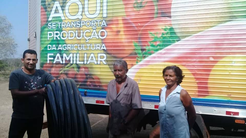 Secretaria de Desenvolvimento Agropecuário Rural faz entrega de encanamento a Comunidade Campina de Pedra
