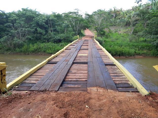 Prefeita entrega obras de reforma de ponte em Chapada dos Guimarães 
