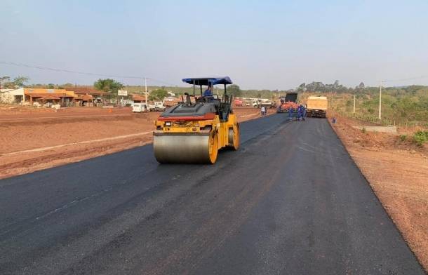 Trecho de 23 km da MT-020 até o Distrito de Água Fria já está todo asfaltado