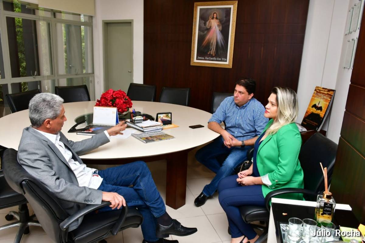 Presidente articula ida a Brasília para resolver situação dos atrasos nos repasses federais aos municípios