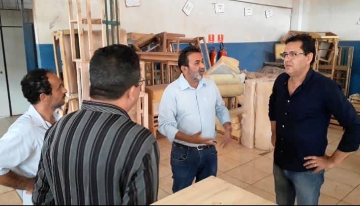 Tatá Amaral visita diretor da FIEMT em busca de parceria para capacitação profissional e geração de empregos para jovens do  município