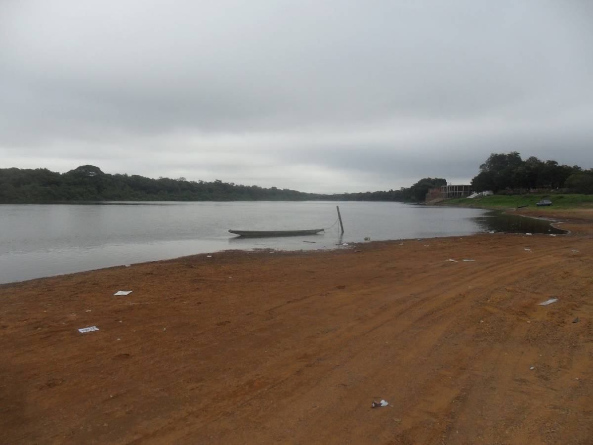 Praias de Santo Antônio são consideradas satisfatórias para banhistas