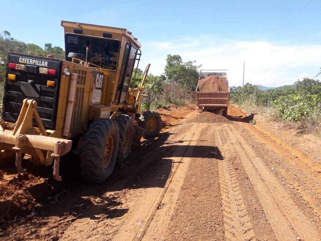 Com mais de 900 km de estradas recuperas, Prefeitura estima chegar na região de Tereza Cristina nos próximos dias