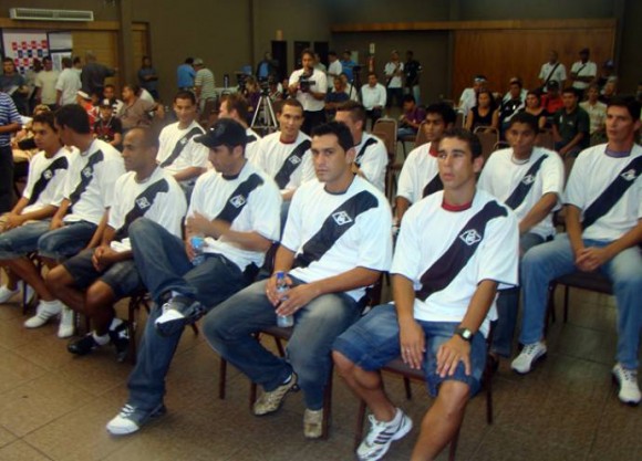ODAIL JUNIOR REAPRESENTA NO ELENCO DO MIXTO