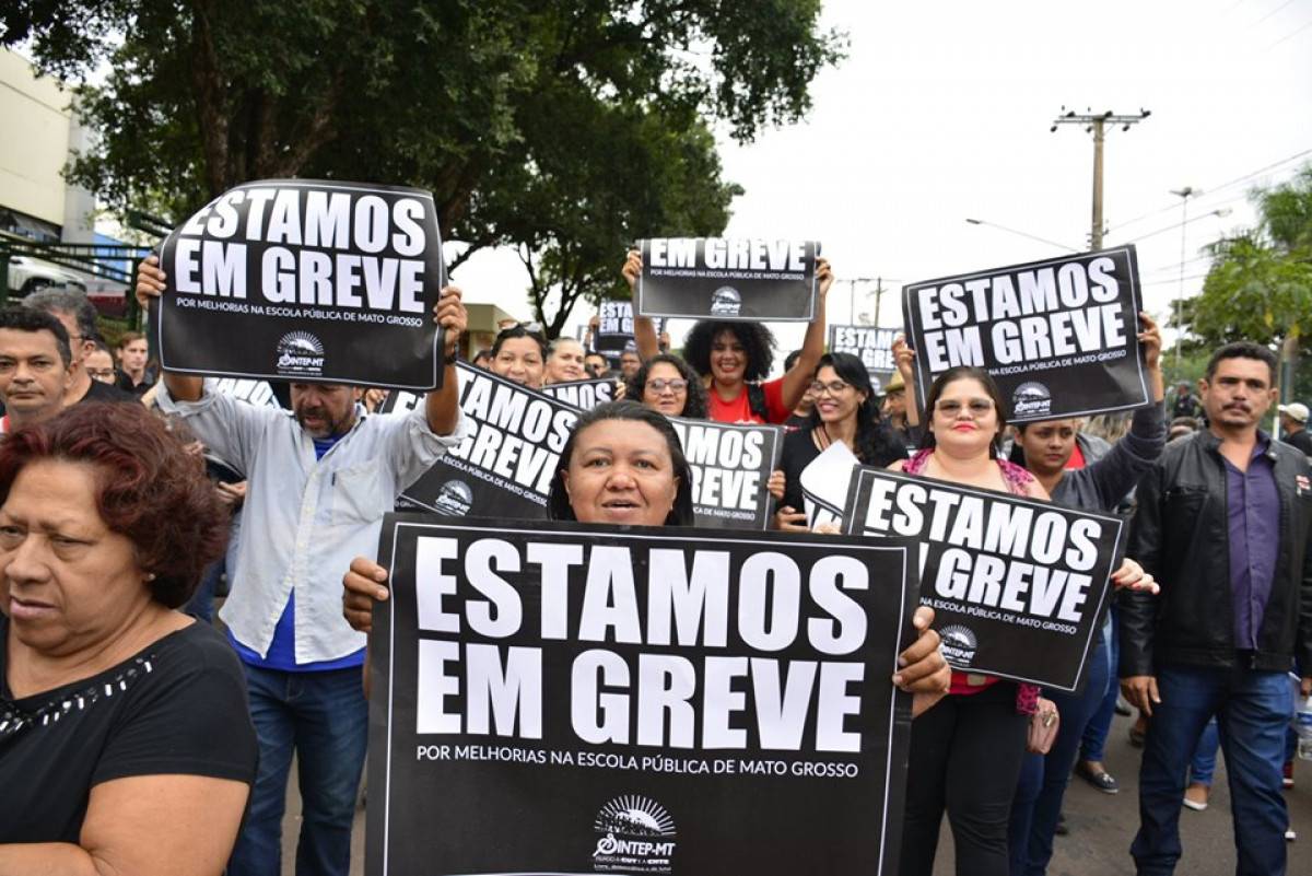 Servidor que for a eventos sindicais terá de compensar horas