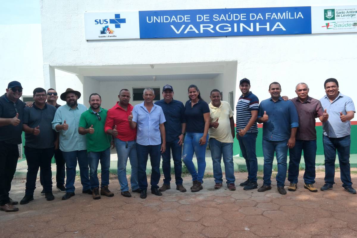 Prefeito e vereadores fiscalizam obras que estão transformando a Varginha