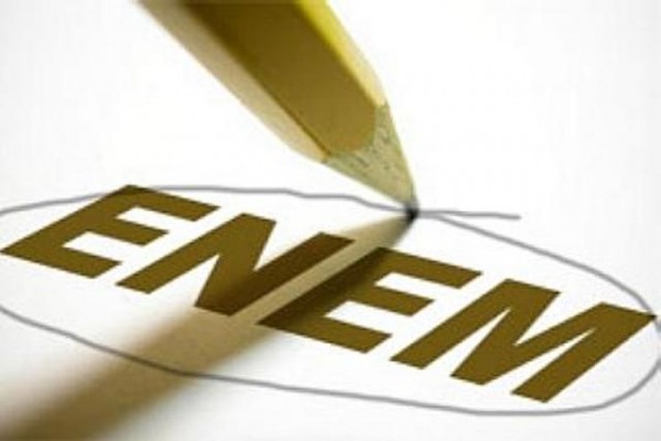 Nova data do Enem coincide com vestibulares 