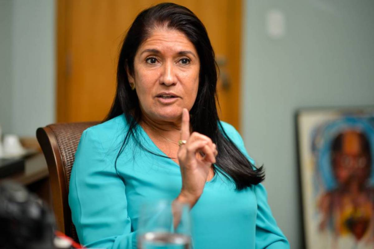Após ter contas reprovadas, Thelma diz que pedirá revisão de parecer do TCE
