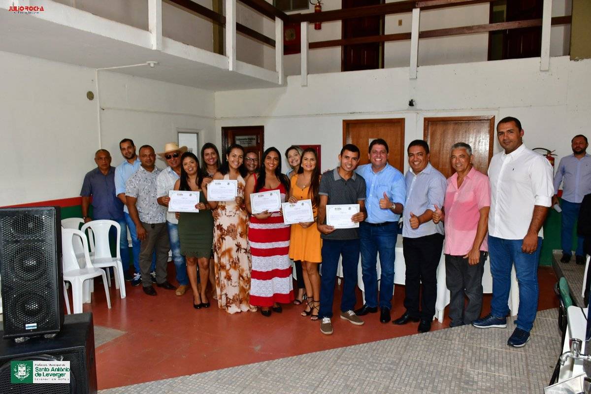 Novos conselheiros tutelares são empossados em Santo Antônio de Leverger