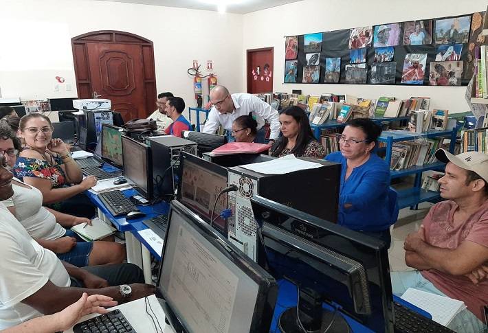 Secretaria de Educação realiza encontro de gestores educacionais do município 