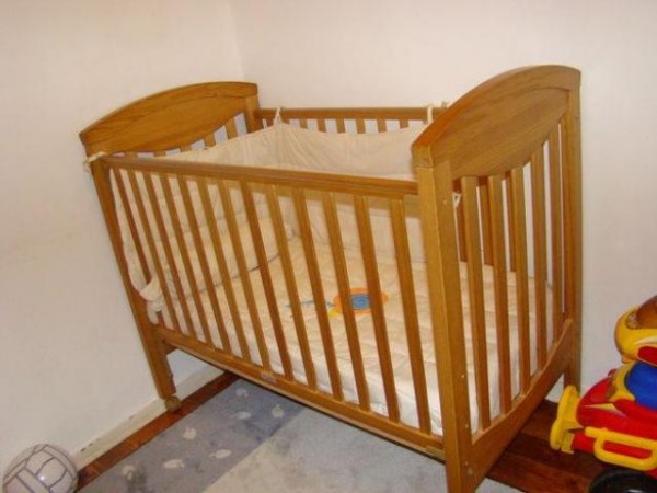 Candidatos terão que doar camas, colchões e berços