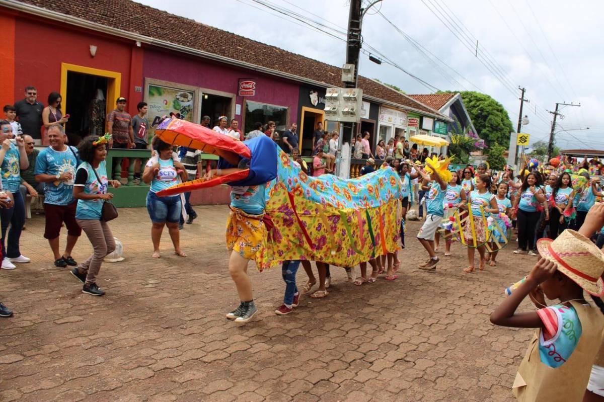 Muita Arte e Folia marcou o Carnaval em Chapada dos Guimarães
