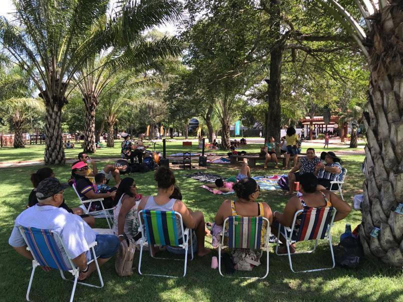 Sábado no Parque tem slack-line e banda Creonças com entrada gratuita em Poconé