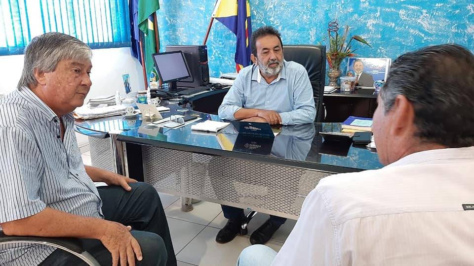 Membros da Diretoria do Sindicato Rural de Poconé convidam prefeito Tatá Amaral para o evento Acrimat em Ação 2020